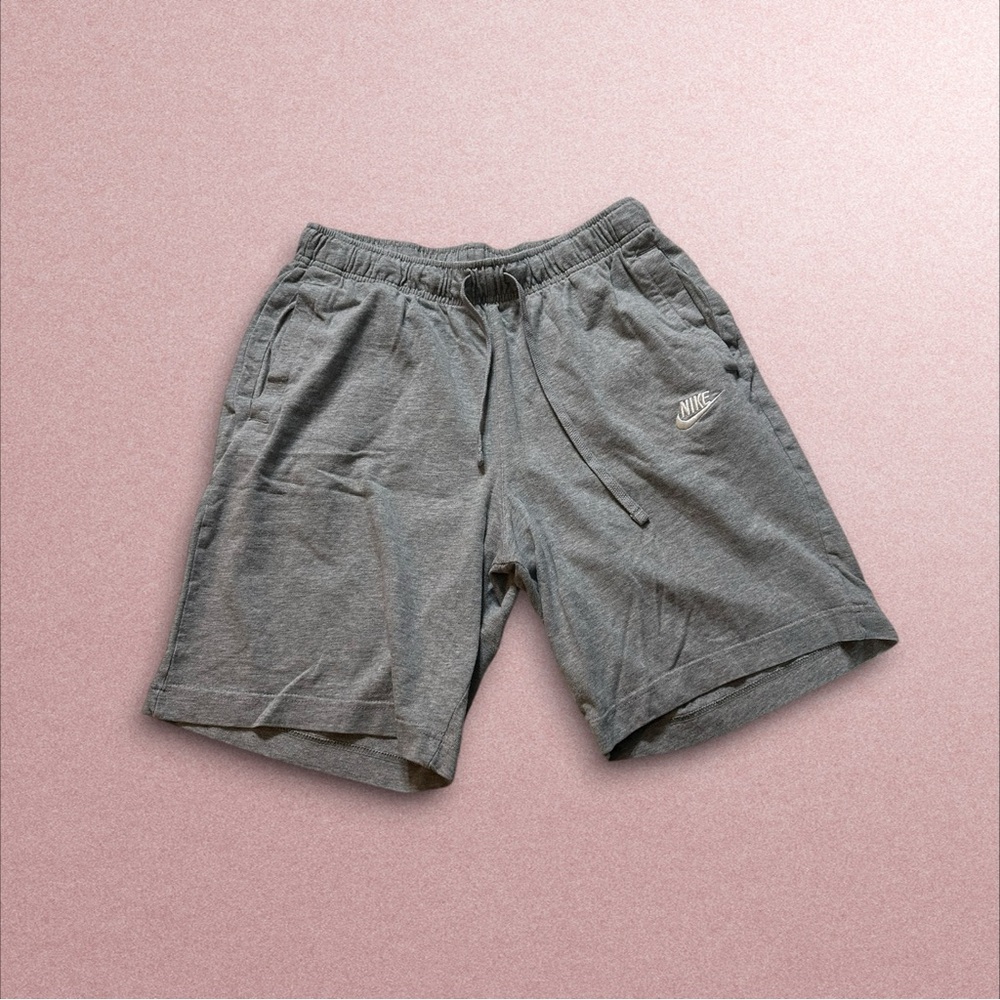 Vtg Nike shorts men’s medium grey activewear
